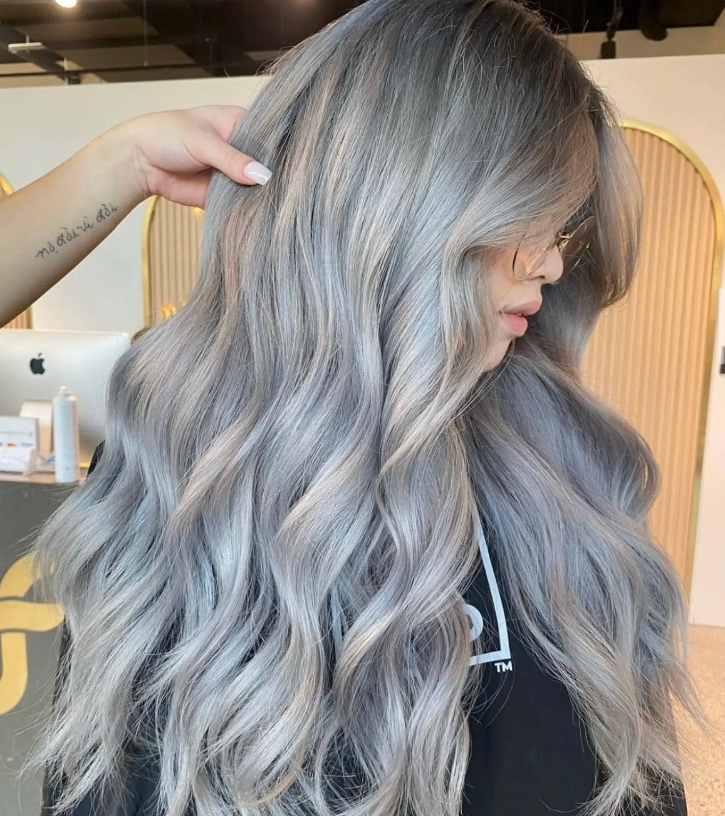 Dimensional colour and soft waves created at Ultrafade